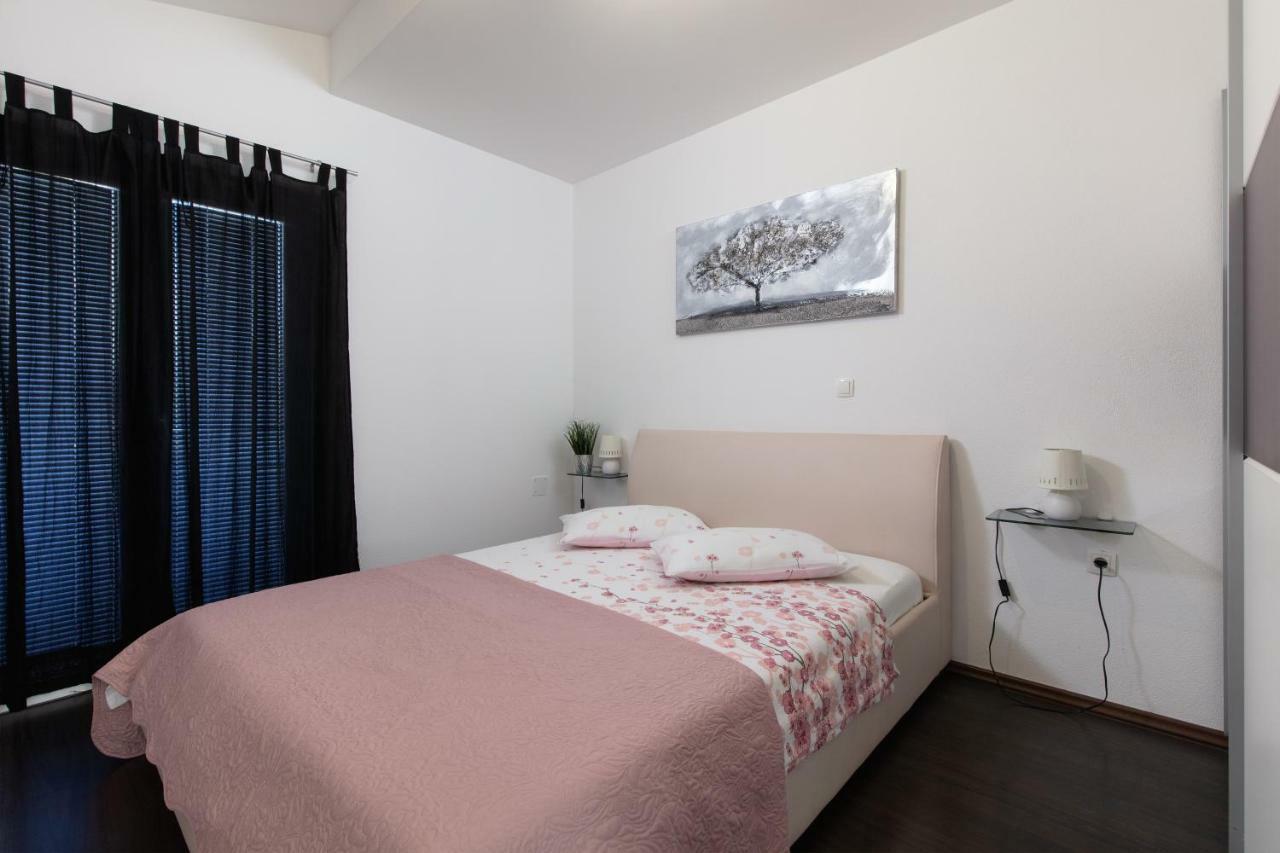 Apartments Bubalo Omis Ngoại thất bức ảnh