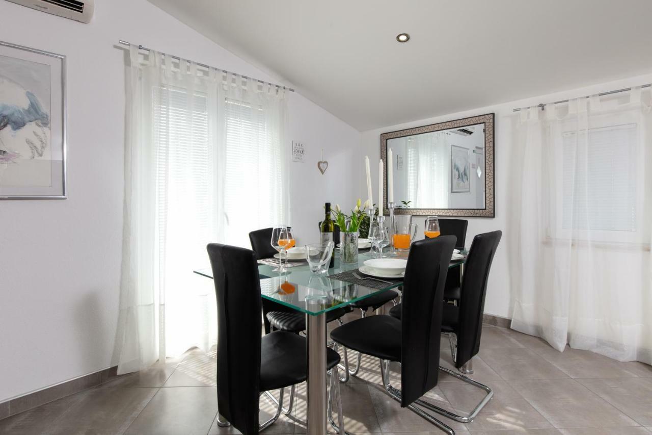 Apartments Bubalo Omis Ngoại thất bức ảnh